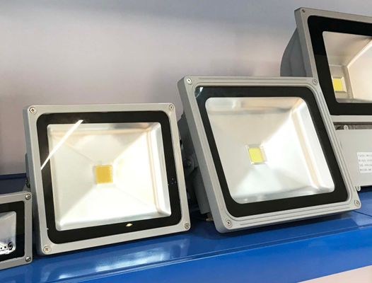 Αγορά 10W - 200W δροσίστε τους προβολείς των άσπρων υπαίθριων οδηγήσεων online manufacture