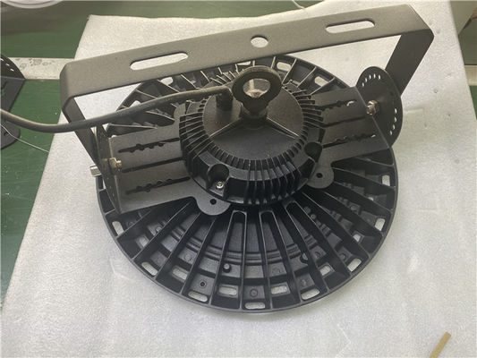 Αγορά Απόδοση 120 λουμέν/βατ UFO High Bay Light 100W 150W 200W Led High Bay Χρησιμοποιείται στο εργοστάσιο online manufacture